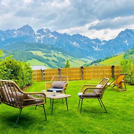 Ski-In & Ski-Out Out Chalet Maria With Amazing Mountain View Maria Alm am Steinernen Meer Bagian luar foto