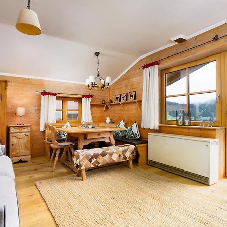Ski-In & Ski-Out Out Chalet Maria With Amazing Mountain View Maria Alm am Steinernen Meer Bagian luar foto
