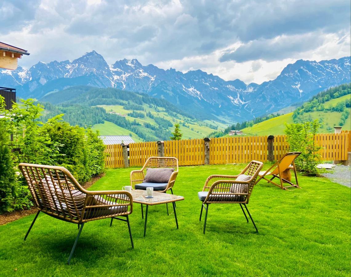 Ski-In & Ski-Out Out Chalet Maria With Amazing Mountain View Maria Alm am Steinernen Meer Bagian luar foto