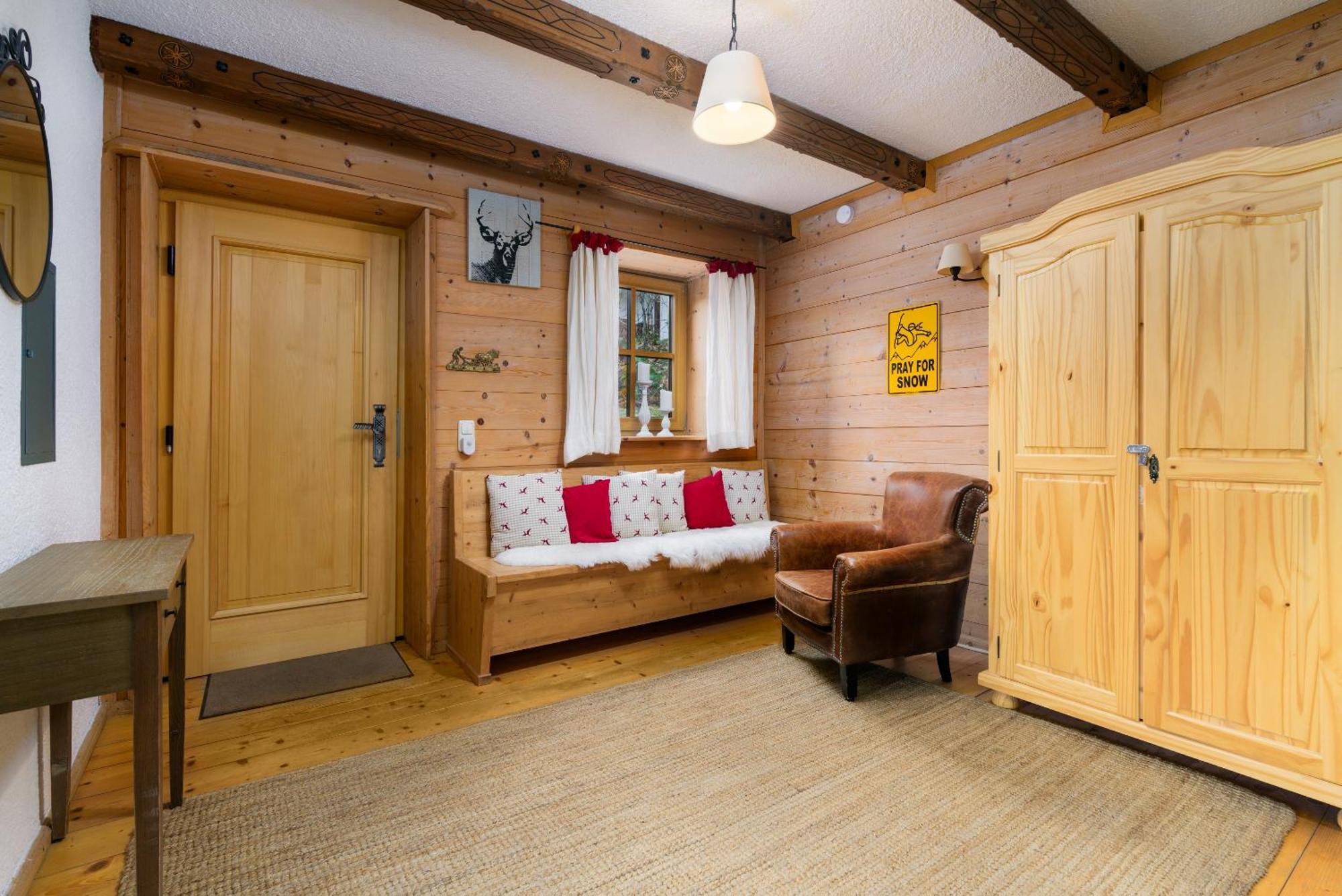 Ski-In & Ski-Out Out Chalet Maria With Amazing Mountain View Maria Alm am Steinernen Meer Bagian luar foto