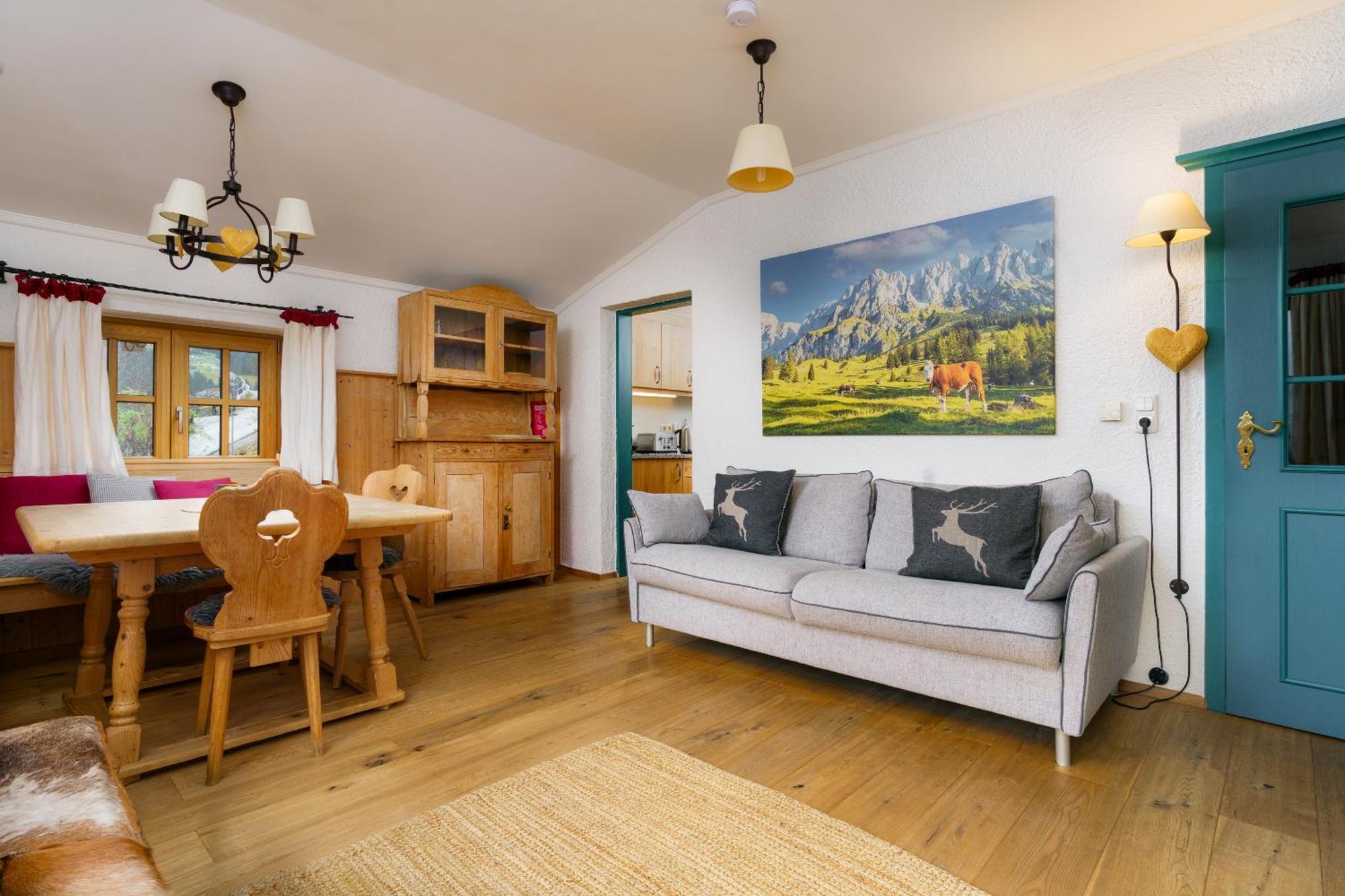 Ski-In & Ski-Out Out Chalet Maria With Amazing Mountain View Maria Alm am Steinernen Meer Bagian luar foto